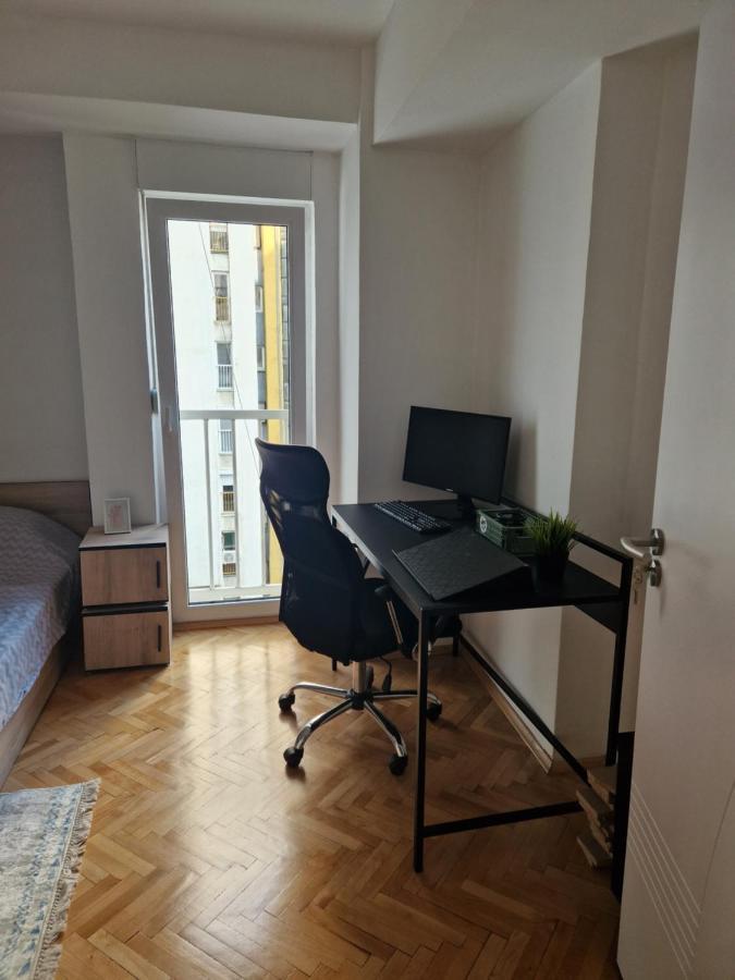 Comfy Center Apartment Skopje Esterno foto
