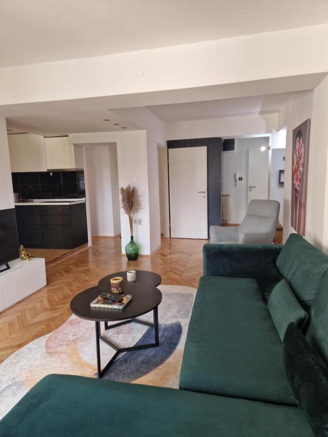 Comfy Center Apartment Skopje Esterno foto
